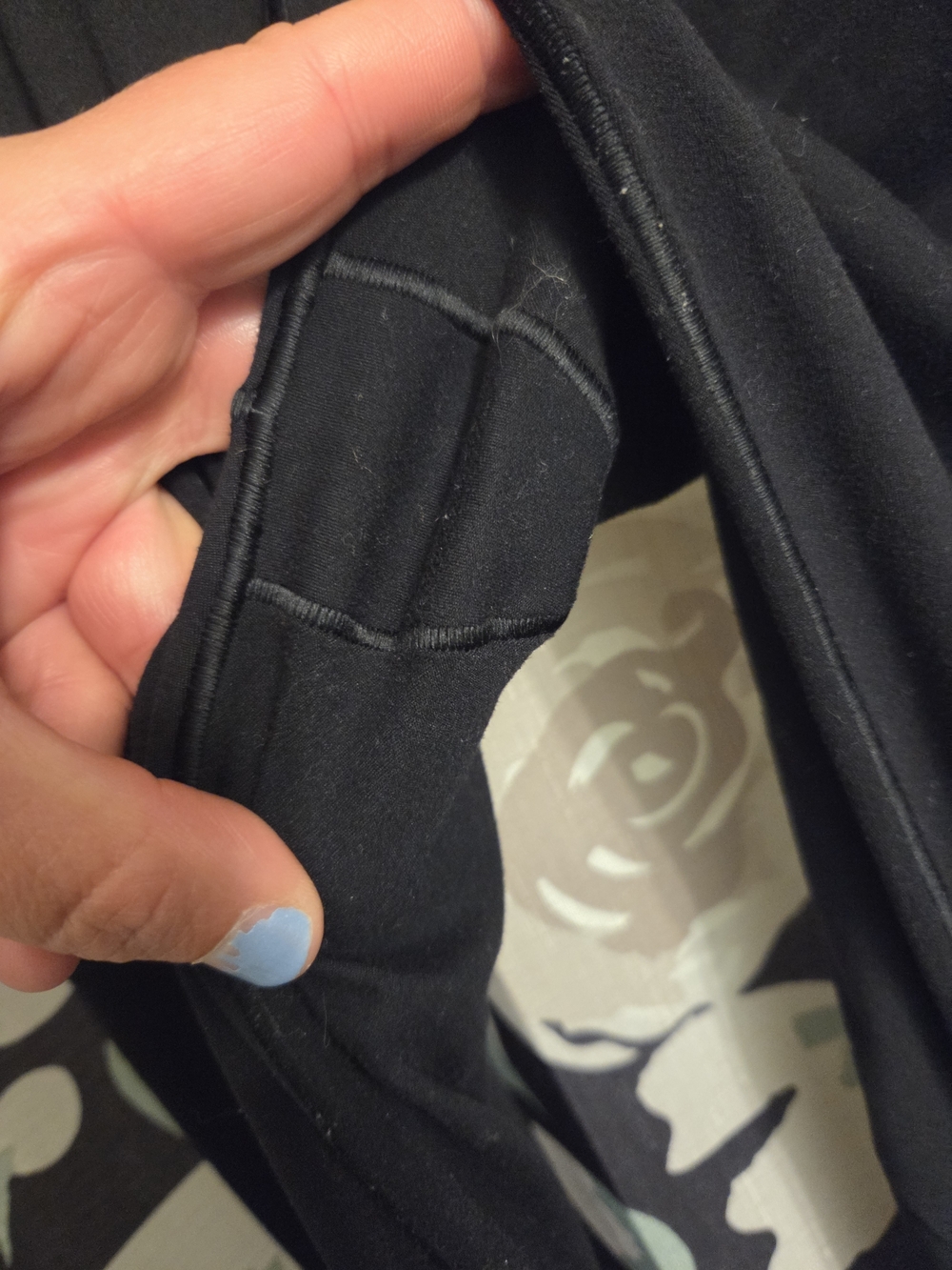 Offline By Aerie Black Crossover Leggings - Picture 3 of 6